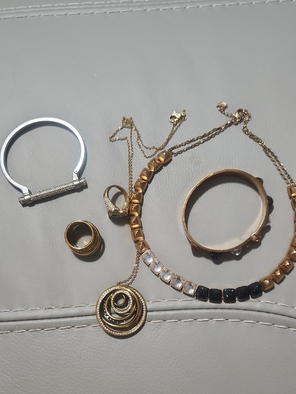BUNDLE Swarovski Gold Silver Heart Twist Ring Bangle Bracelet Necklace Set